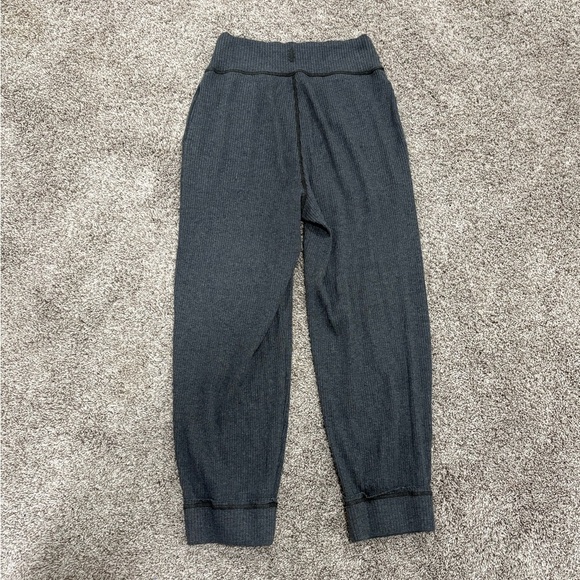 FP Movement Matching Sweatset Medium - Picture 8 of 9